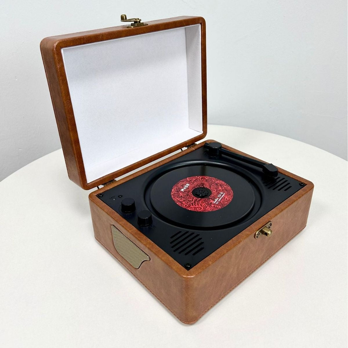 Yearsstay New Wholesale Display Gift CD player Portable Bluetooth Speaker All-in-one CD player for home