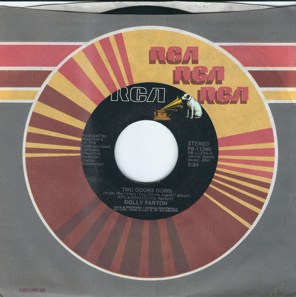 Dolly Parton : Two Doors Down (7", Single, Ind)