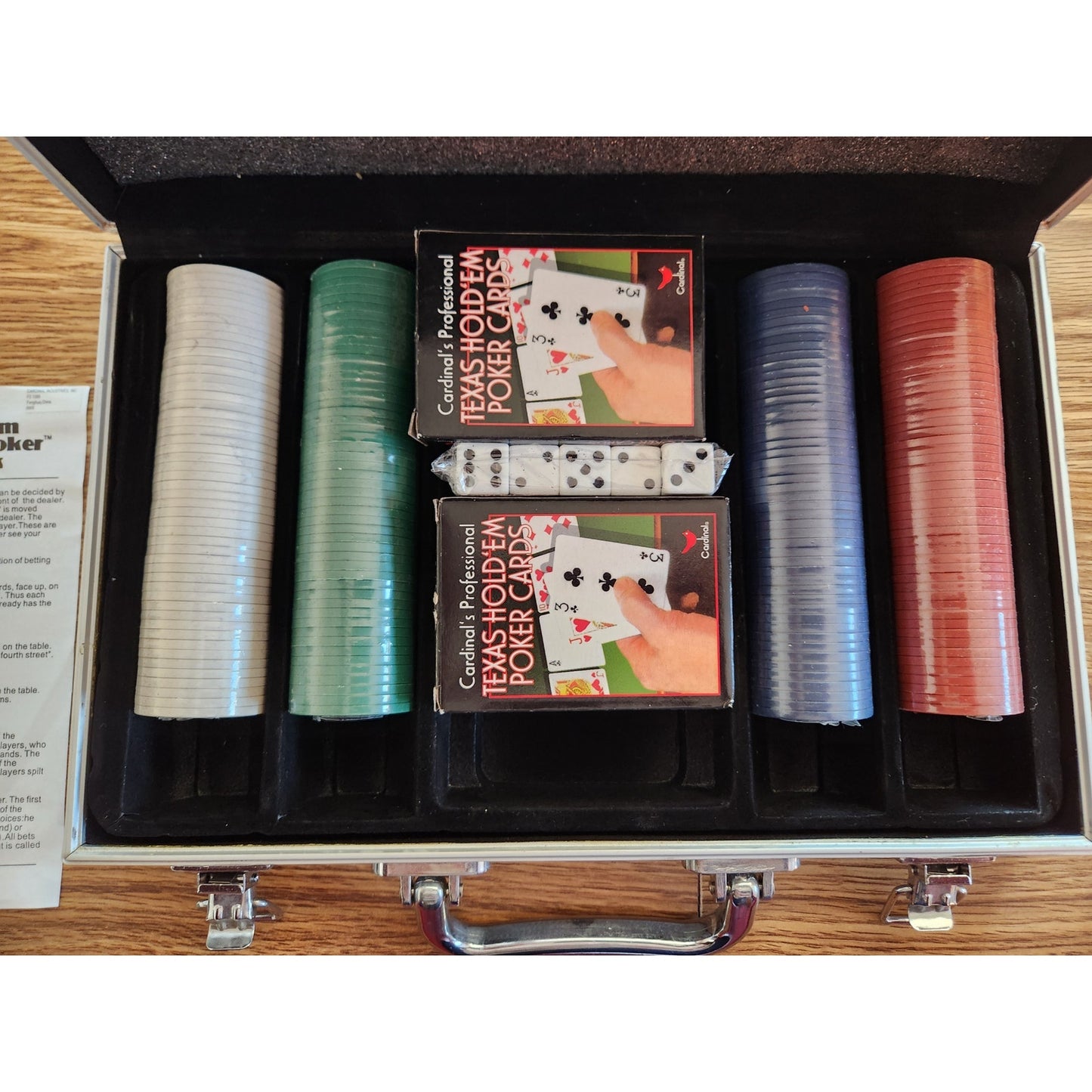 Cardinal Texas Hold ’Em Tournament Poker Set & Carrying Case